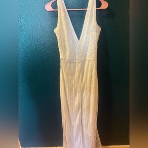 Chic Cream V-Neck Wedding Dress